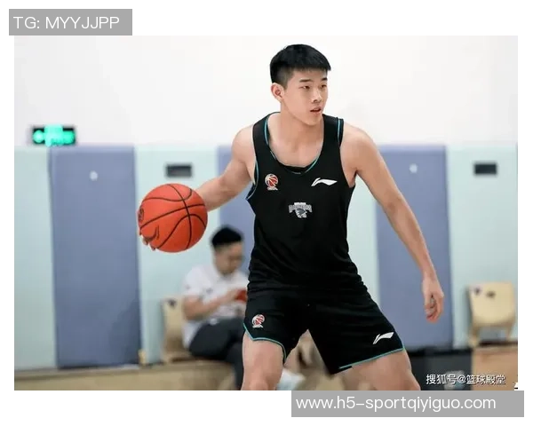 林葳期待展现最佳状态休息日热衷高尔夫运动 林葳期待展现最佳状态休息日热衷高尔夫运动