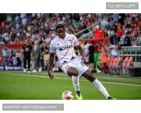 巴洛特利回忆加盟米兰前险些签约尤文对国米充满尊重 巴洛特利回忆加盟米兰前险些签约尤文对国米充满尊重