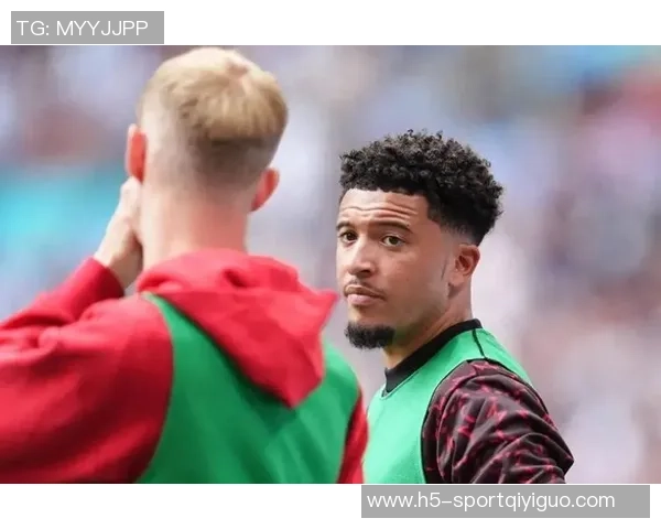 桑乔表现低迷被换下场5场比赛未能进球助攻引发热议